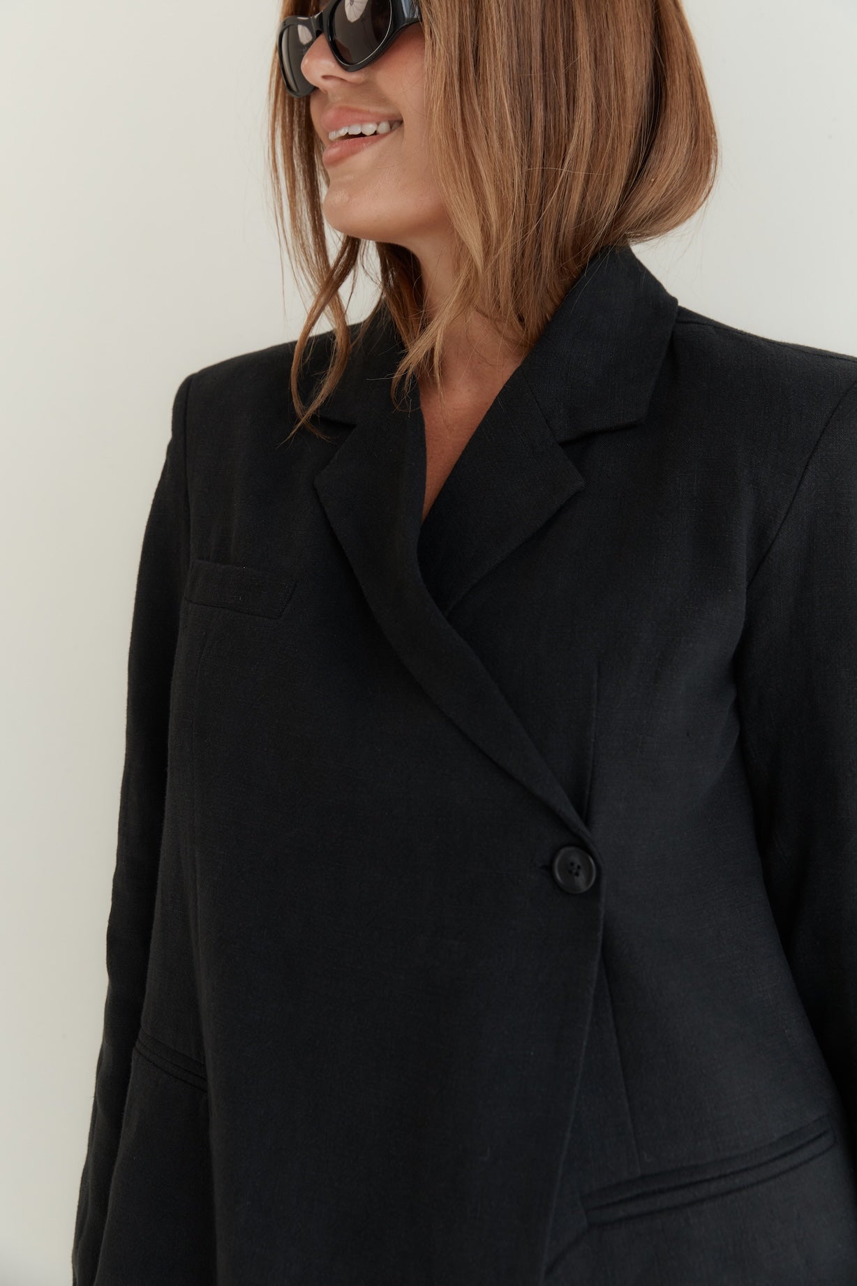 wilhelmina studio black linen blazer with back crossover detail