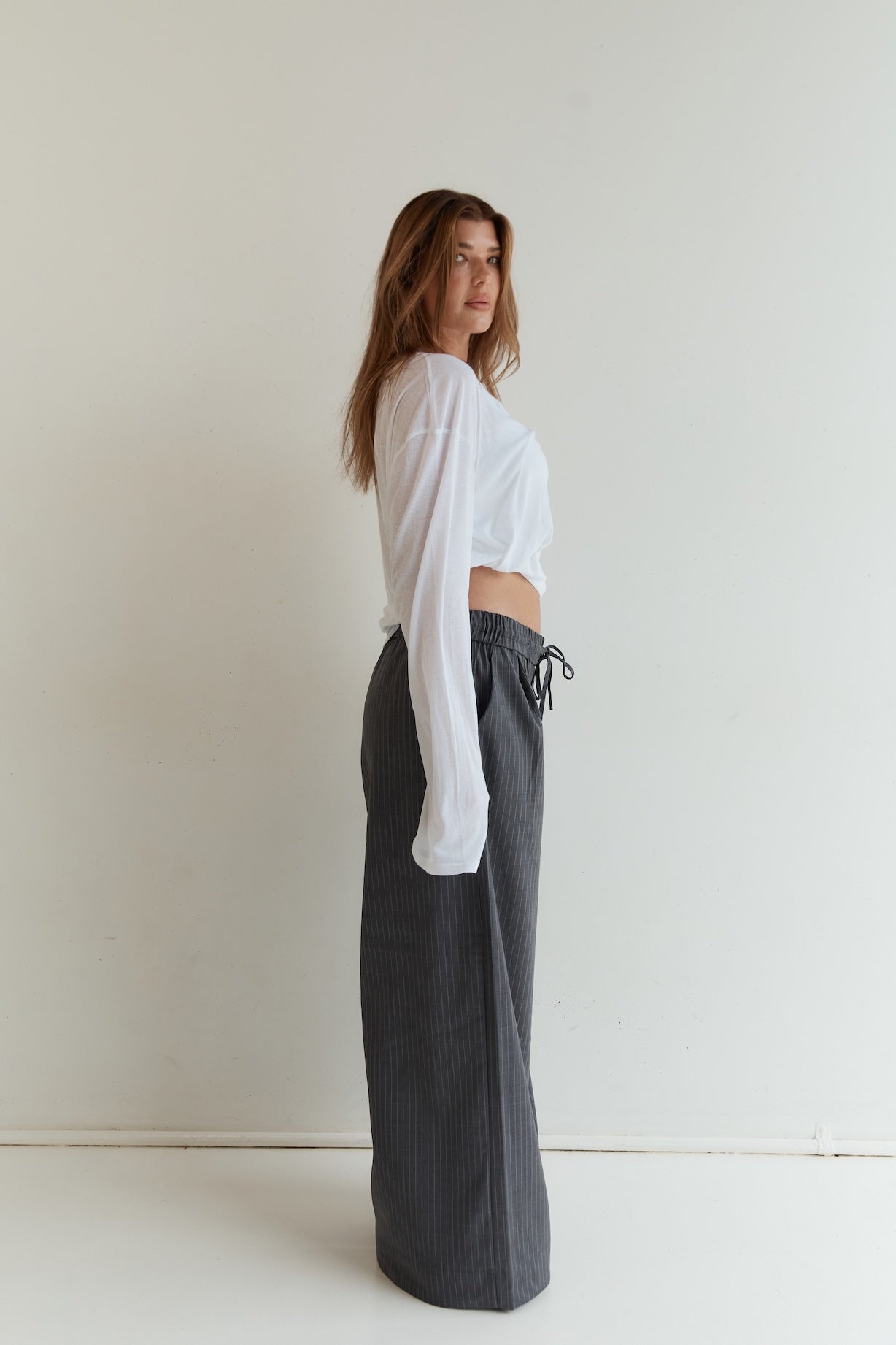 Cut Out L/S - White
